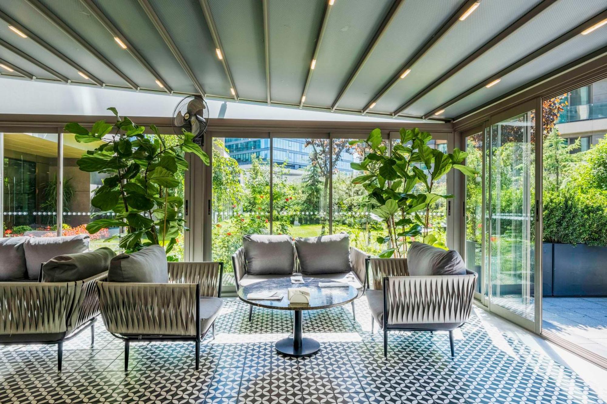 Radisson Residences Vadistanbul Exterior photo